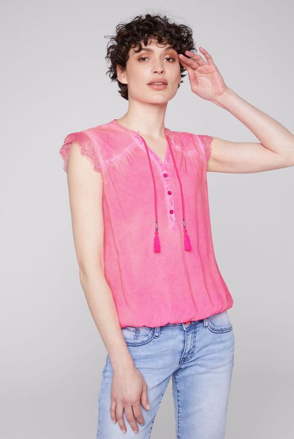 Ärmellose Bluse mit Spitze und Back Artwork