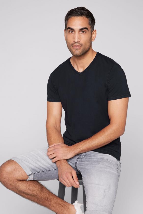 Basic T-Shirt mit V-Ausschnitt black