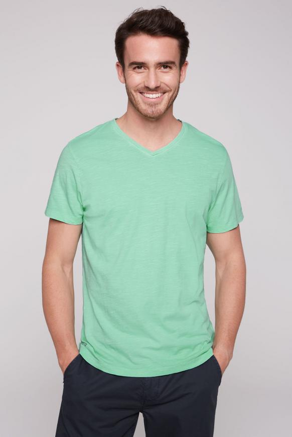 Basic T-Shirt mit V-Ausschnitt nordic green