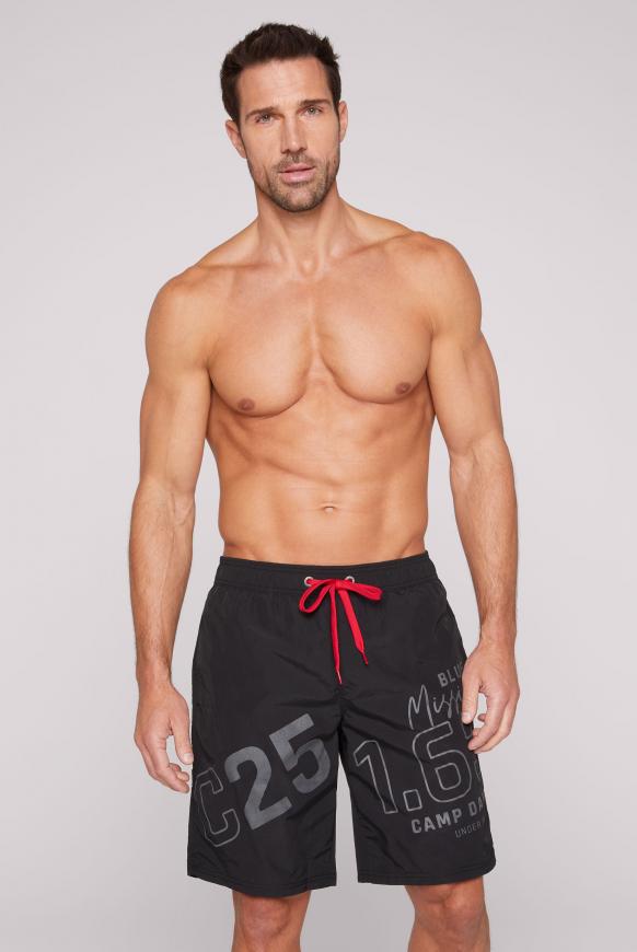 Lange Beachshorts mit Logo-Artwork black