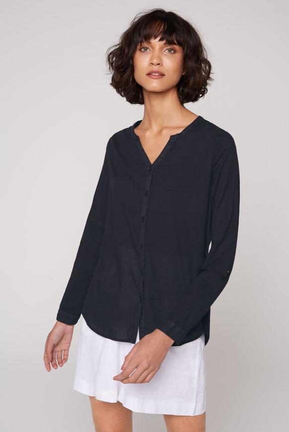 Leichte Bluse mit Brusttasche black