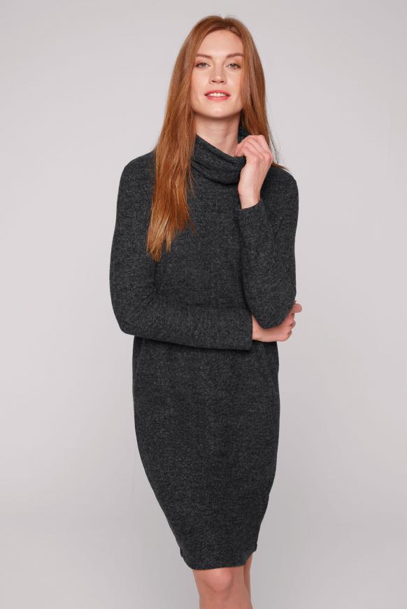 Meliertes Strickkleid mit Rollkragen black melange