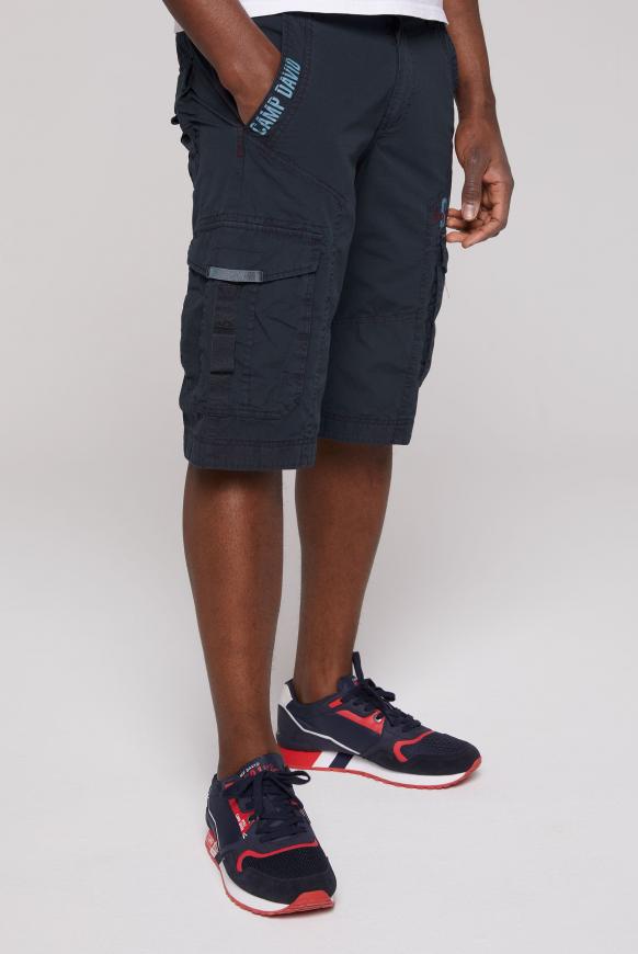 Skater Shorts mit Tapes, Prints und Stickereien ocean navy