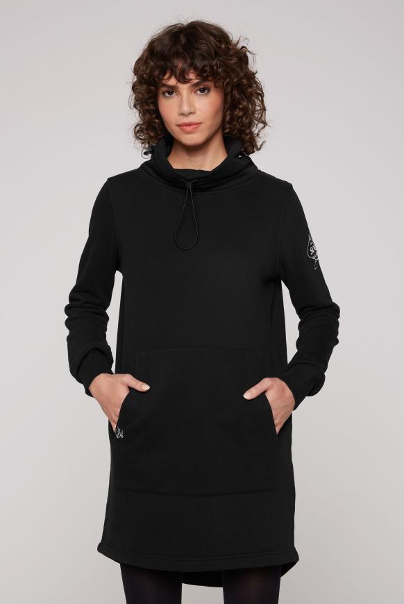 Sweatkleid mit hohem Kragen black