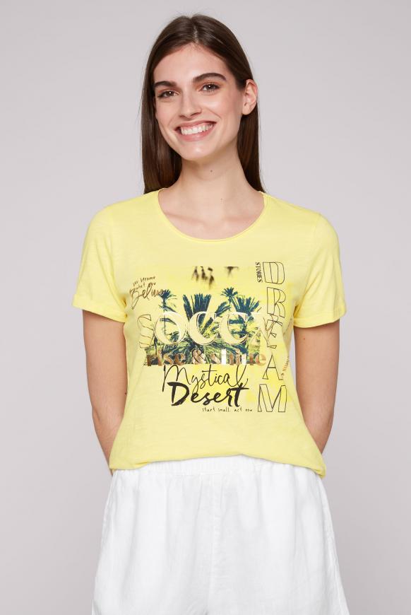 T-Shirt mit Print Artwork und Used-Kanten faded yellow