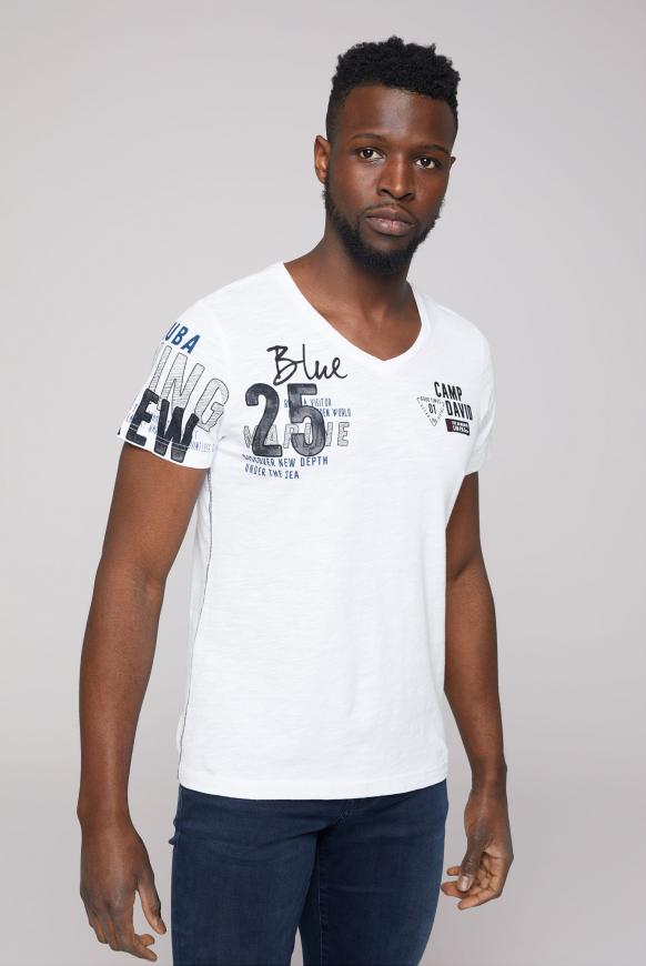T-Shirt mit V-Neck und Rubber-Artworks opticwhite
