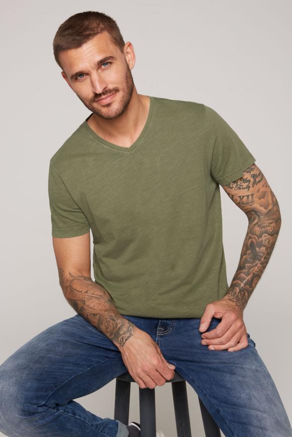 T-Shirt V-Neck mit Flammgarnstruktur green olive