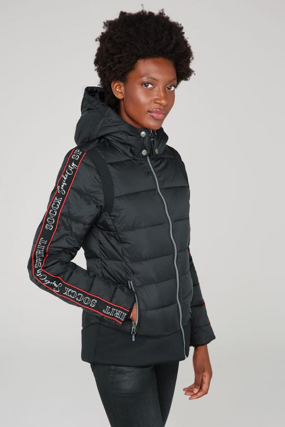 Winterjacke mit Logo-Tape und Stretchbund