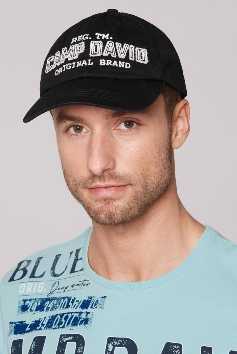 Base Cap mit Logo-Applikation black