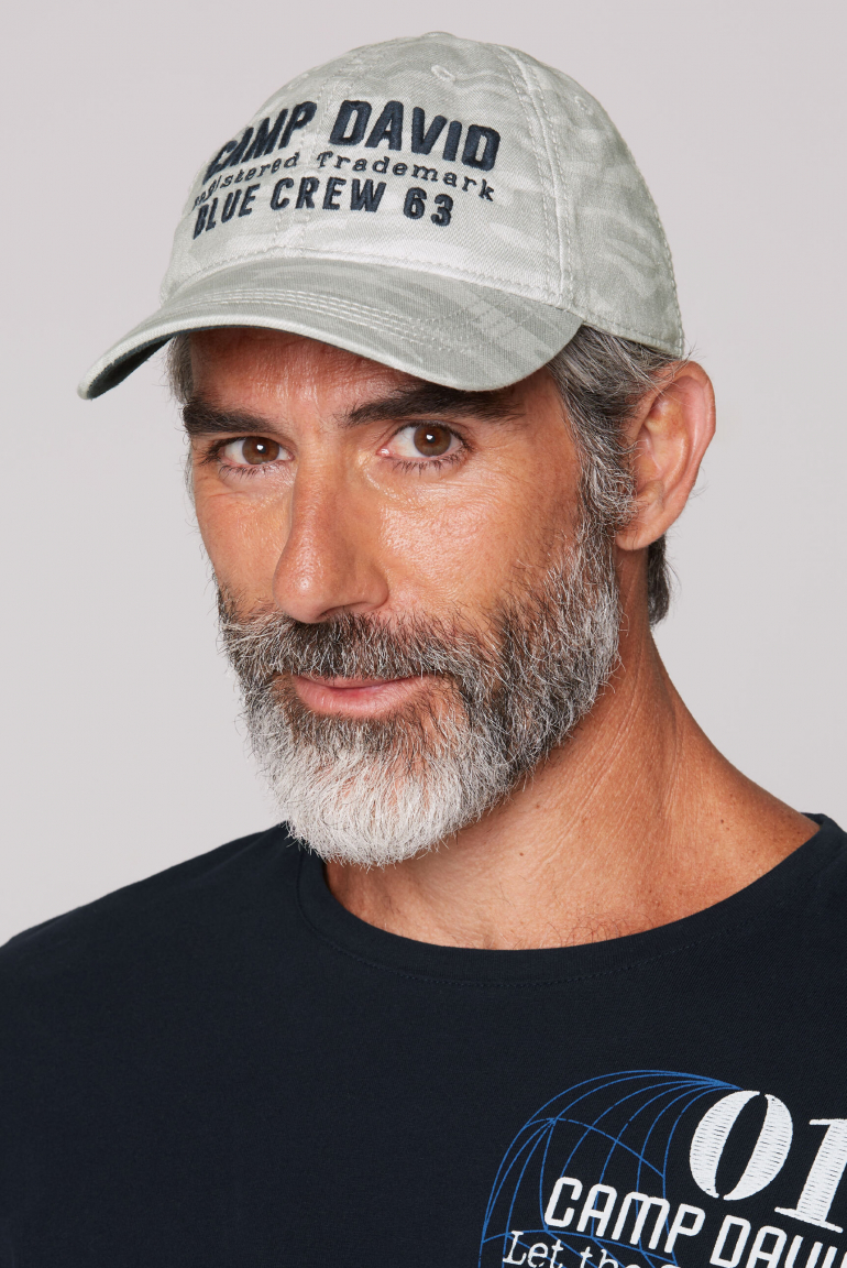 Base Cap mit Logo-Stickereien und All Over Print sleet