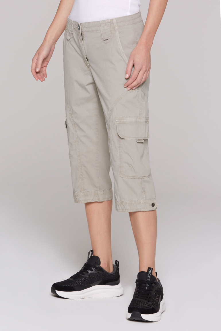 Basic Skater-Shorts mit Beintaschen pale sand