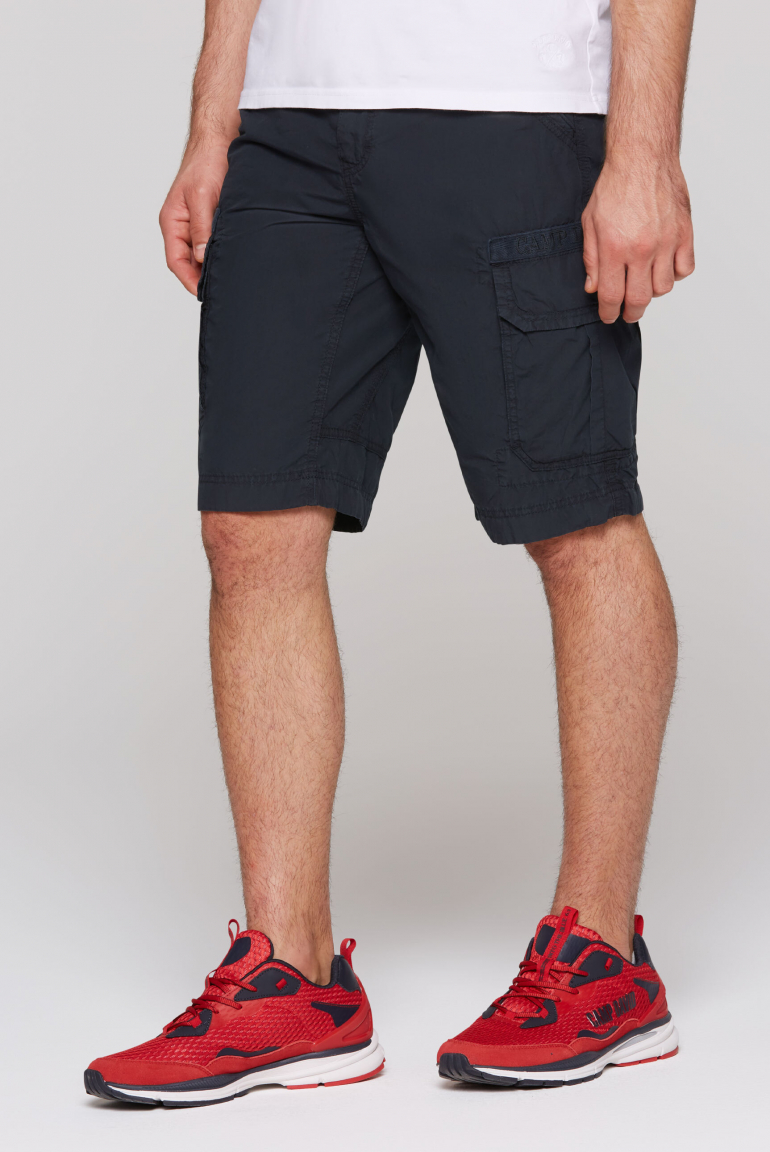 Cargo Shorts mit Logo-Tapes