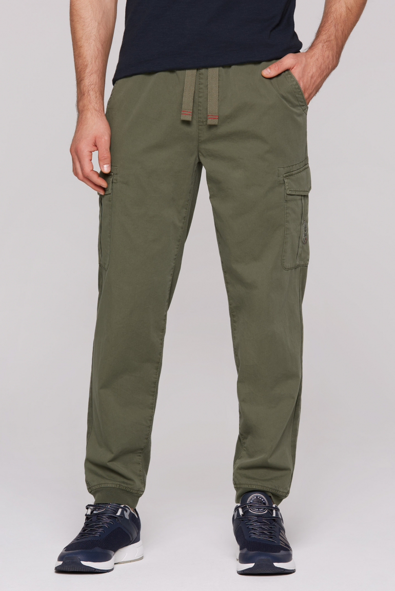 Cargohose im tonigen Materialmix sage green