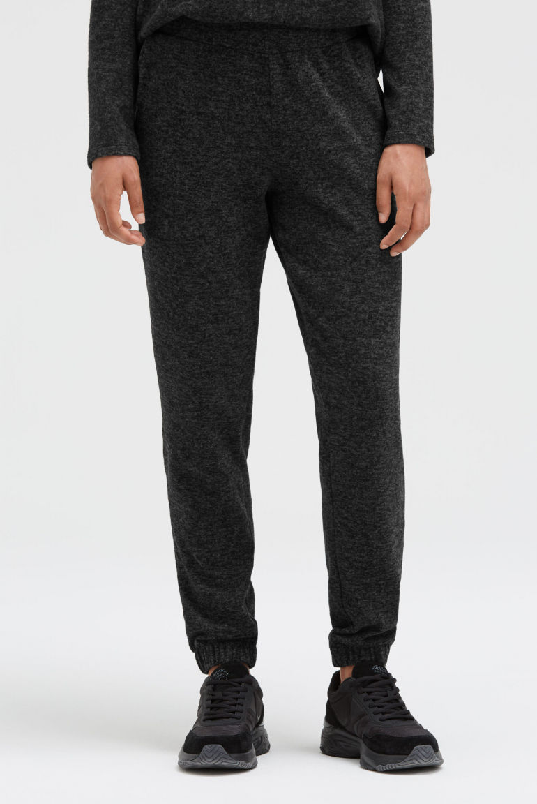 Jogpants aus Flauschstrick black melange