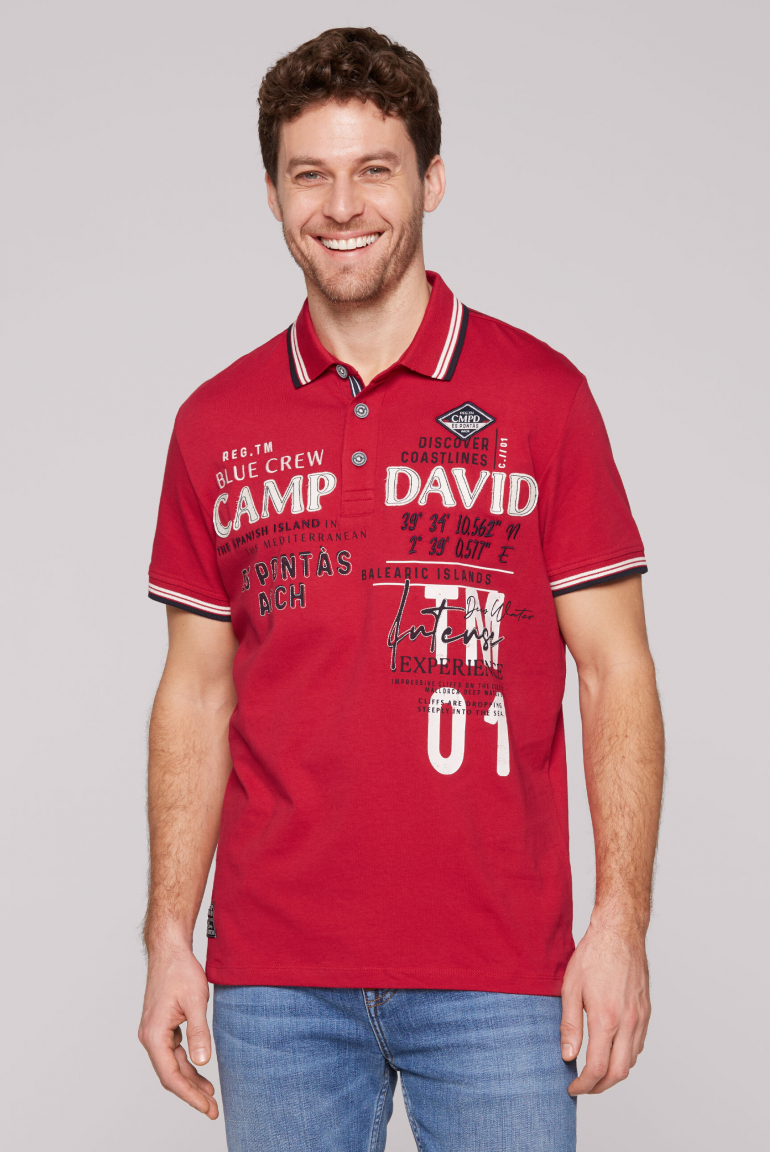 Kurzarmpolo mit Label-Applikationen nautical red