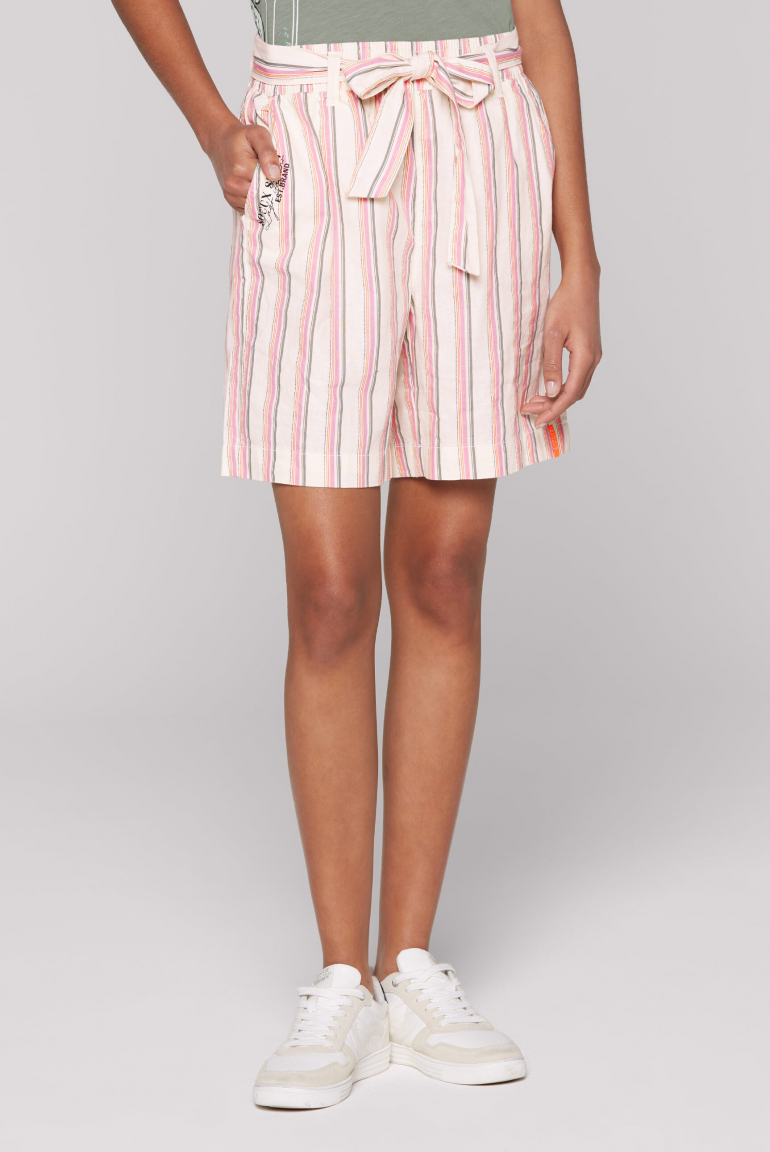 Leinenshorts mit bunten Streifen und Bindegürtel ivory stripe