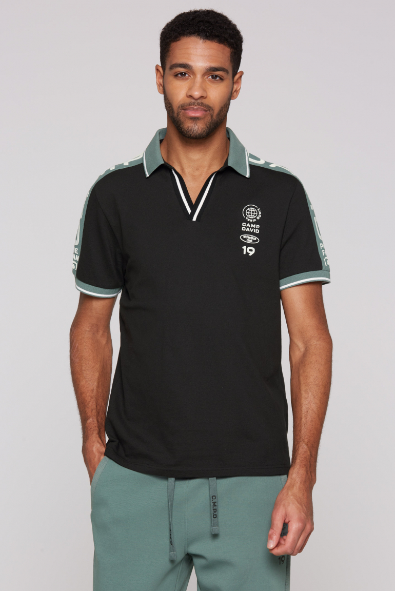 Pikee-Polo mit V-Neck und Schultereinsätzen black