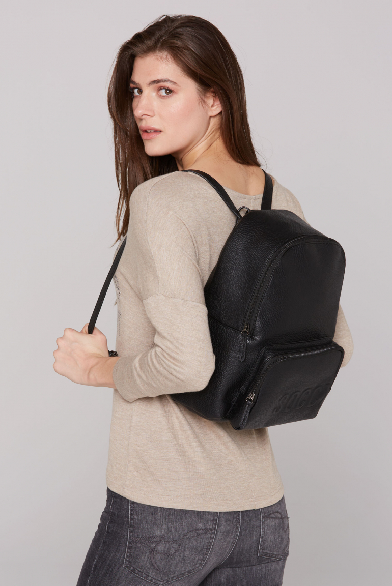 Rucksack aus genarbtem Lederimitat mit Logo-Prägung black