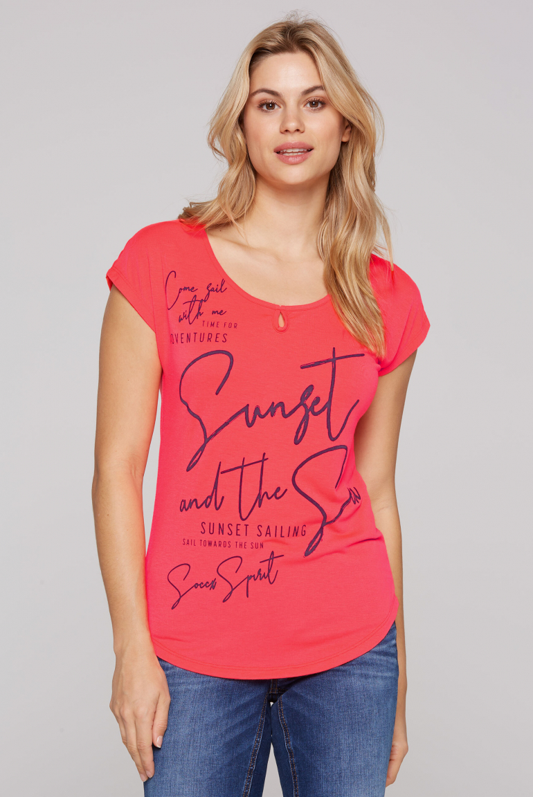 Shirt mit tonigem Glossy Wording Print flashy red