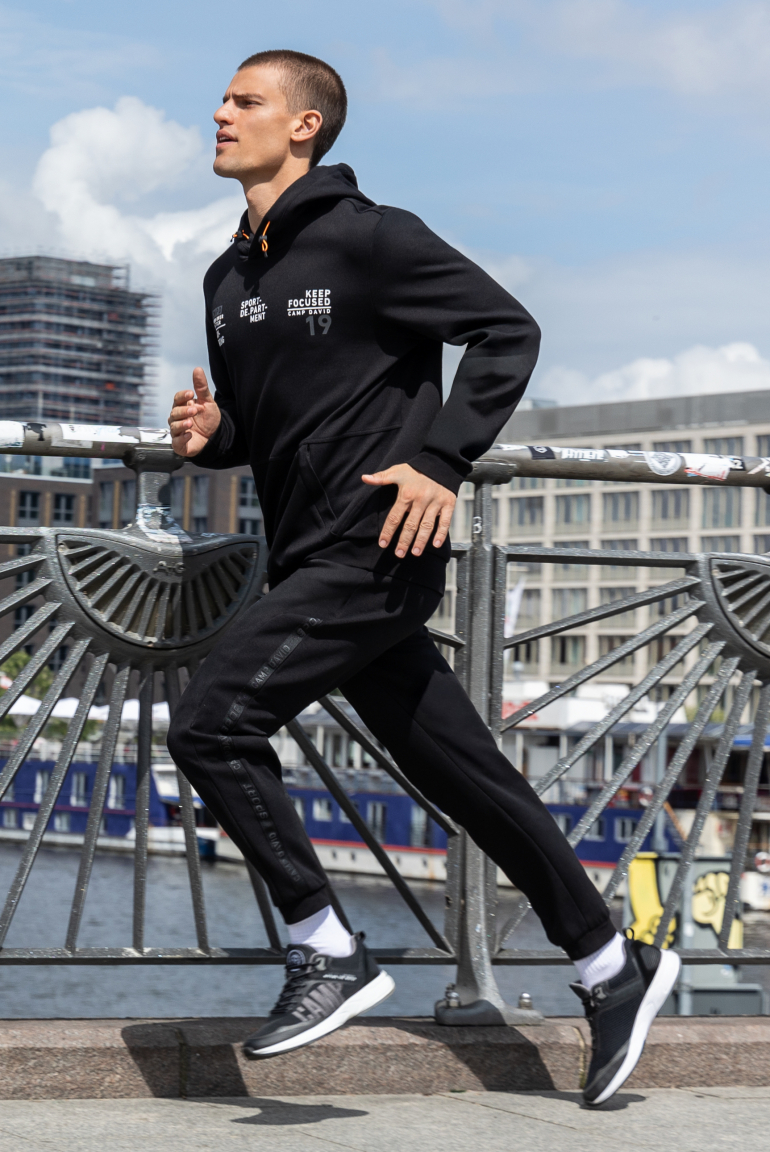 Sport Kollektion Keep_Focus Looks_1
