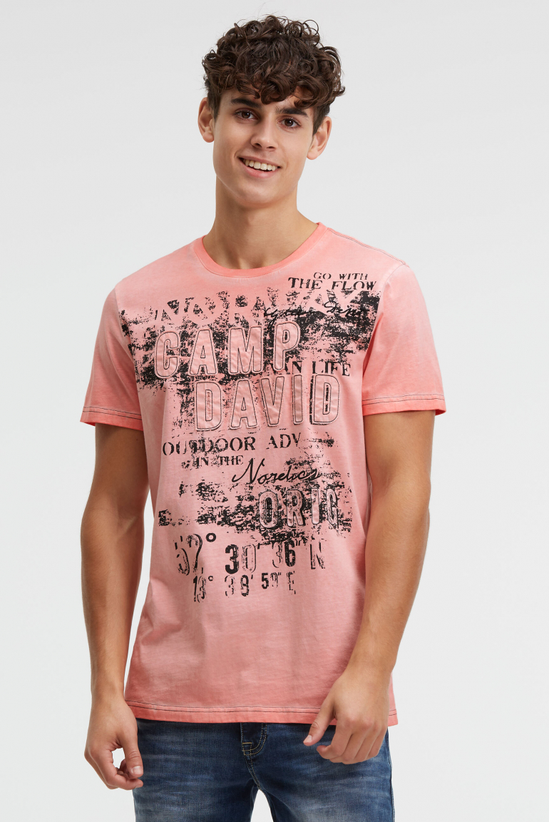 T-Shirt im Used Look mit Logo-Applikationen wild salmon