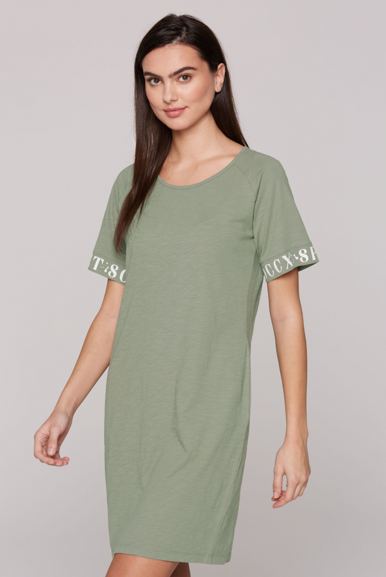 T-Shirt-Kleid mit Logo-Saum am Ärmel faded olive