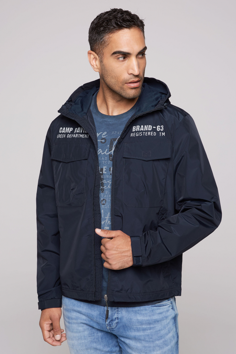 Windbreaker-Jacke mit Kapuze und Rückenprint blue navy