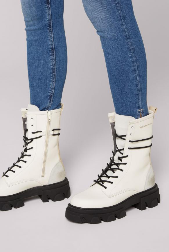 Schnürboots aus Leder mit Profilsohle ivory