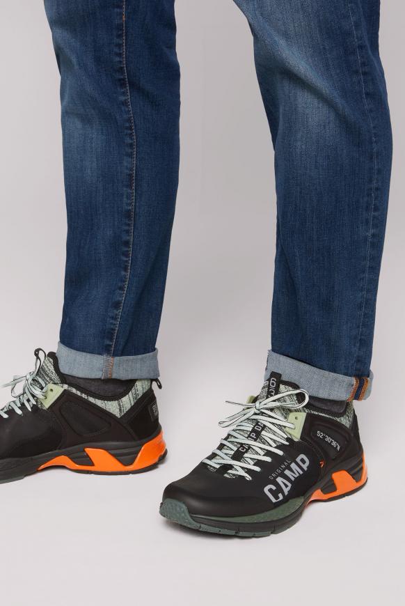 Sneaker im Materialmix mit Logo-Design black