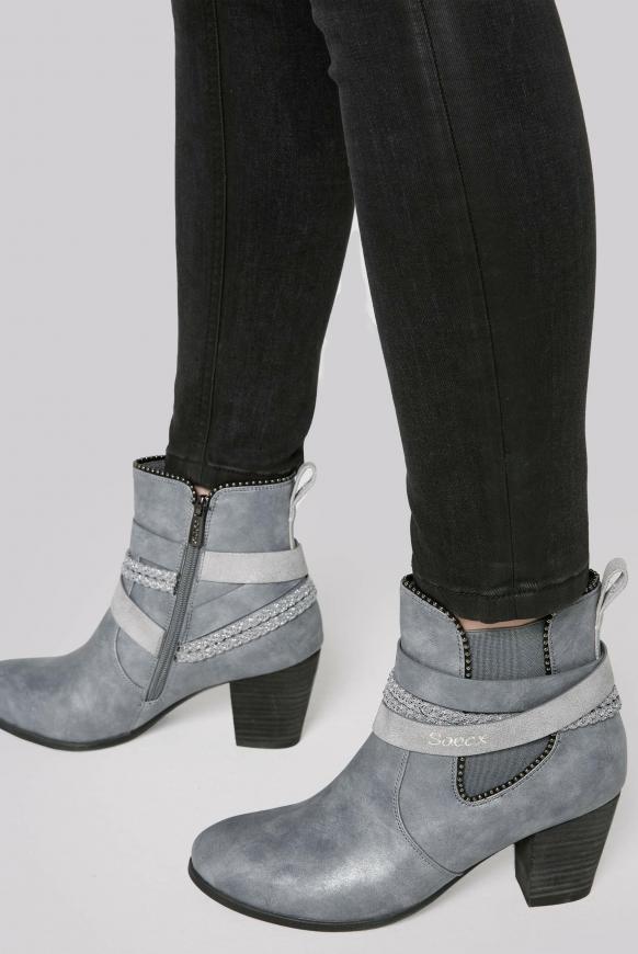 Stiefelette mit Absatz und Riemchen-Detail dove grey
