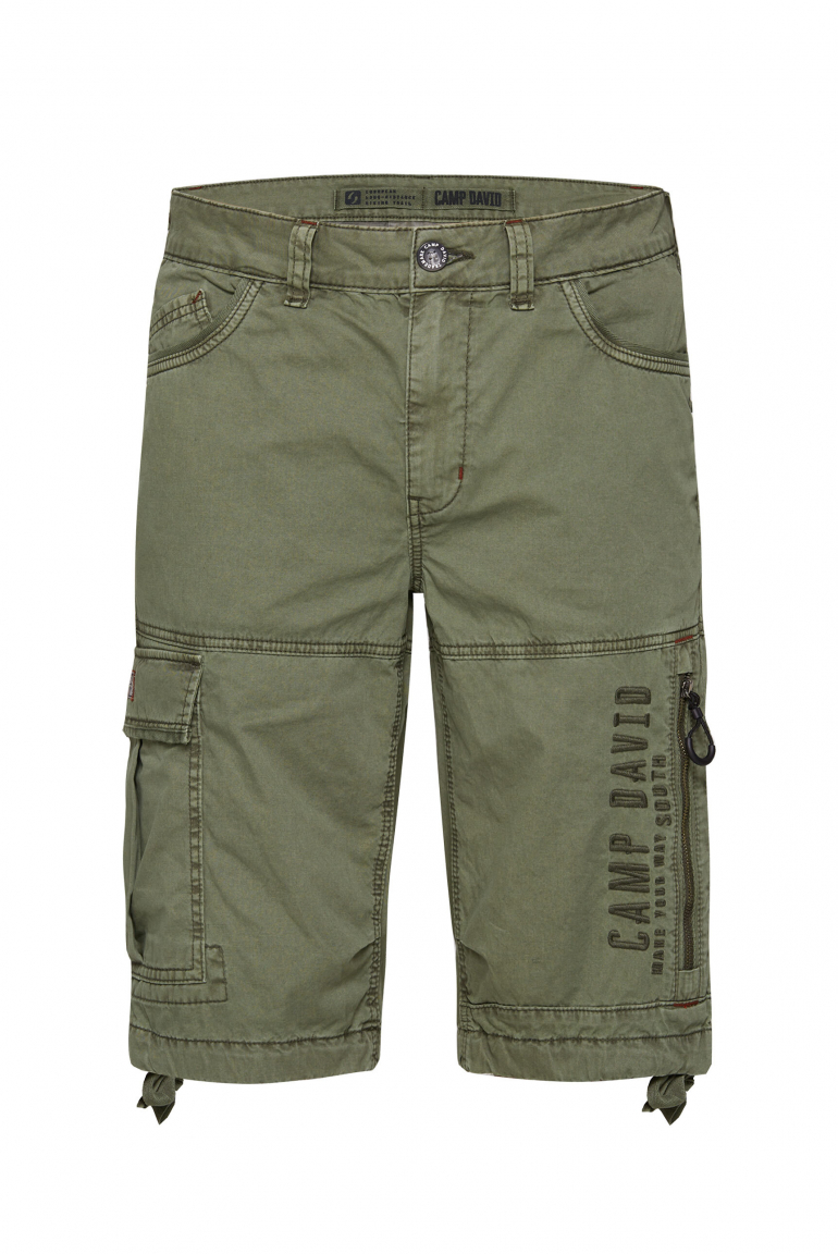 Cargo Shorts mit Beintaschen und Artwork sage green