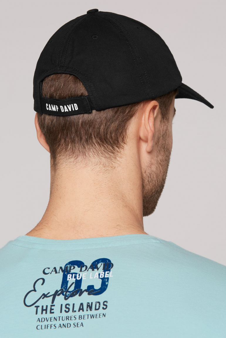 Base Cap mit Logo-Applikation