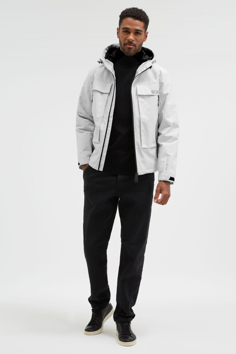 Funktionsjacke mit Kapuze