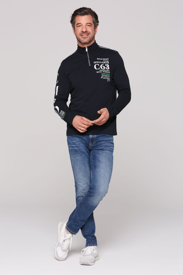 Longsleeve mit Troyer-Kragen und Artworks