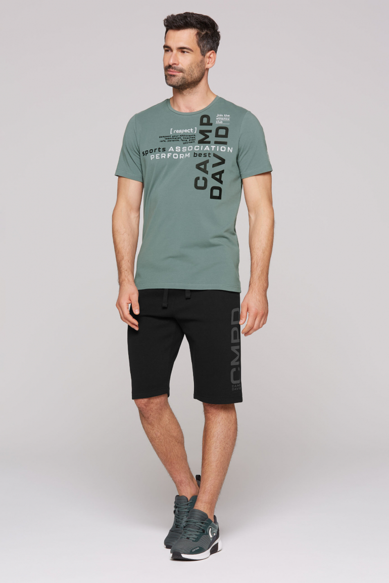 Sportshorts im tonalen Strukturmix mit Print