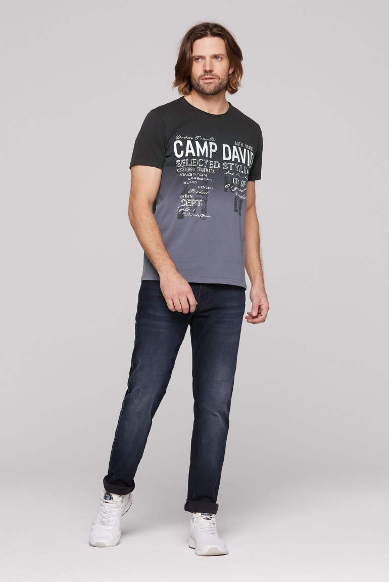 T-Shirt Dip Dye mit Used Print