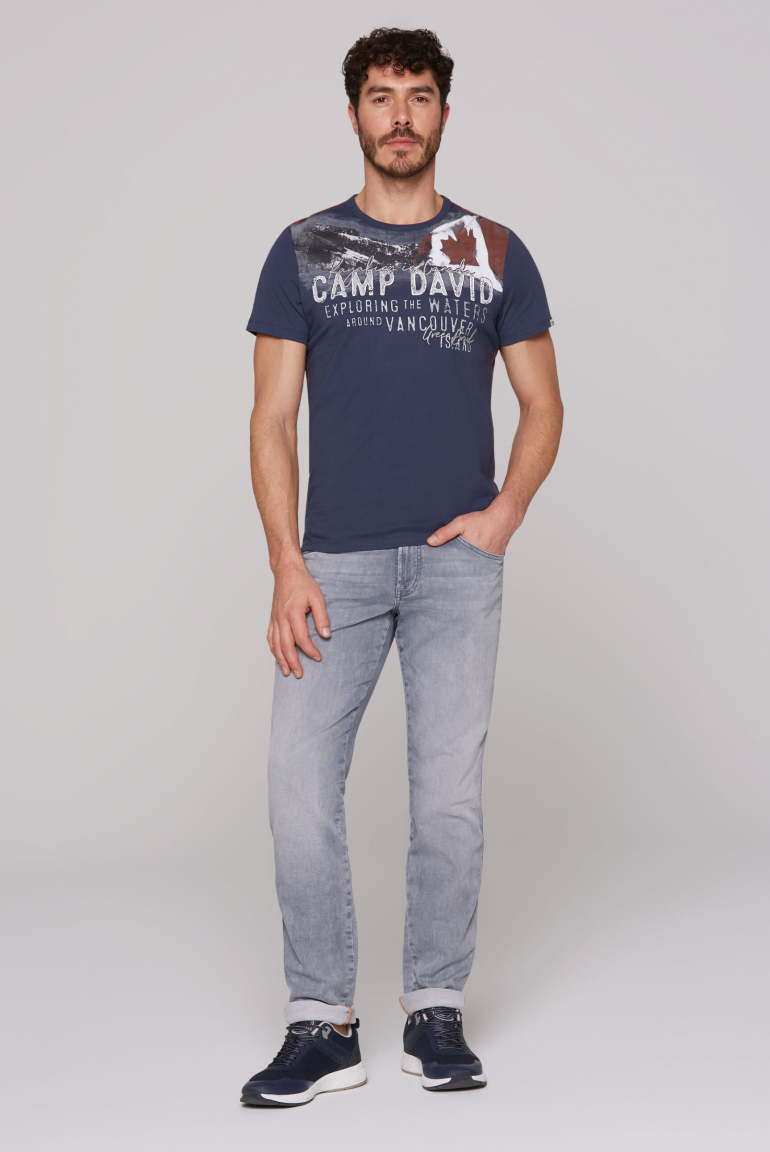 T-Shirt mit Photoprint und Stickereien