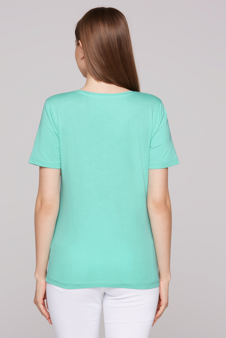 T-Shirt mit V-Ausschnitt und Logo Print