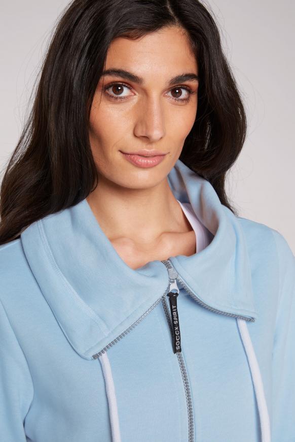 Sweatshirtjacke mit hohem Kragen