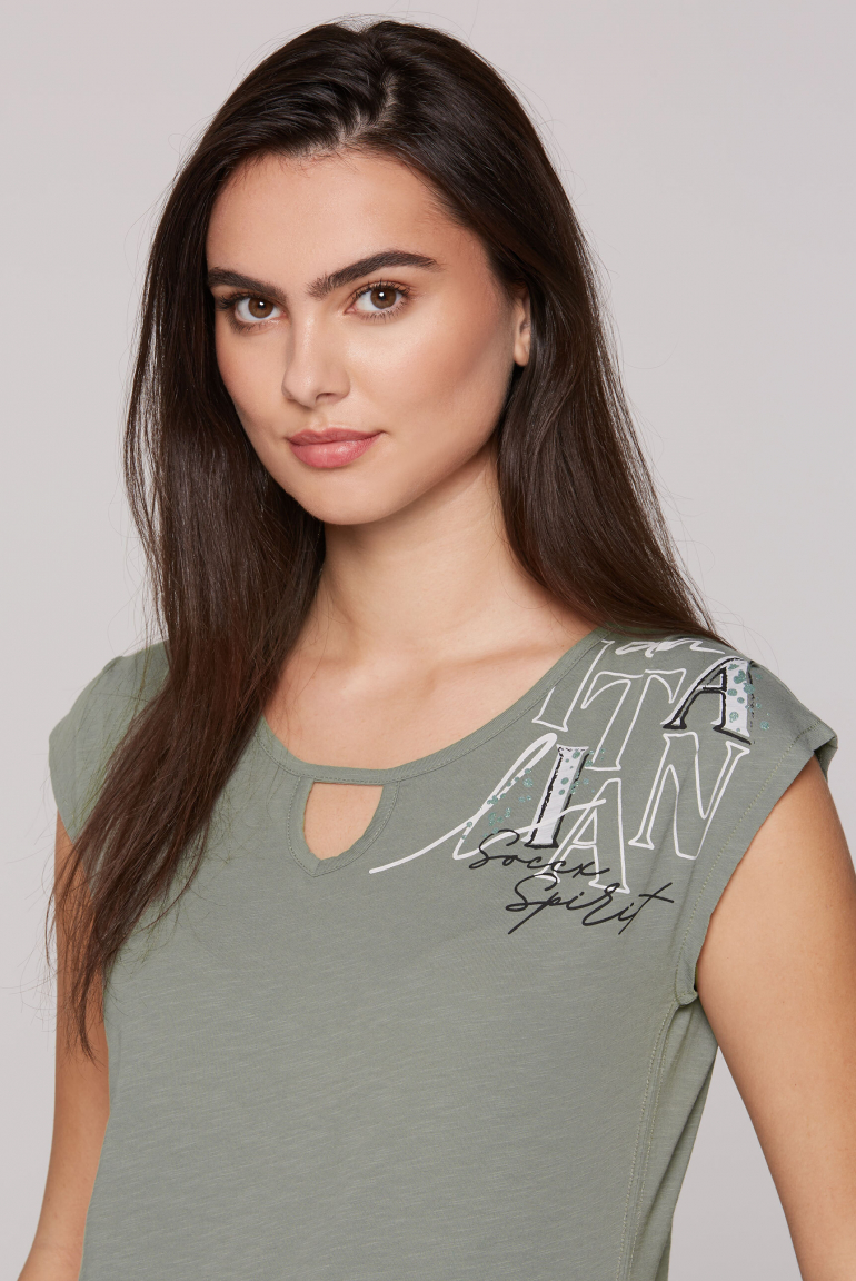 Ärmelloses Shirt mit Cut Out