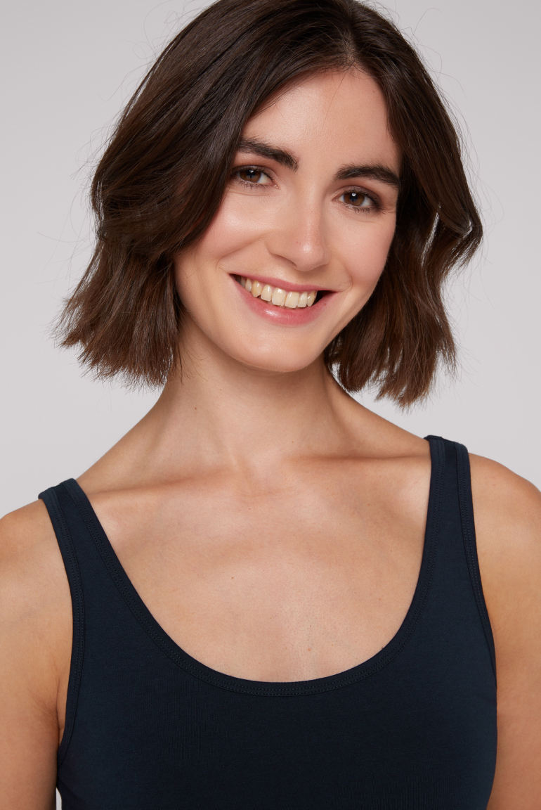 Basic  Top mit  Mini Logo Print