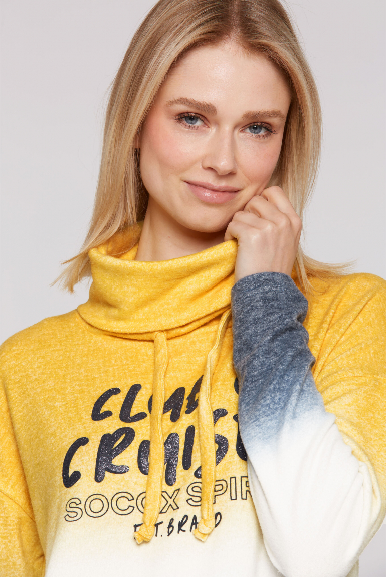 Dip Dye Flauschstrickpullover mit hohem Kragen