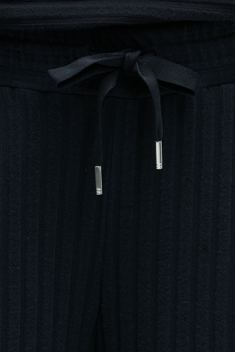 Flauschstrickhose Wide Leg mit Rippstruktur