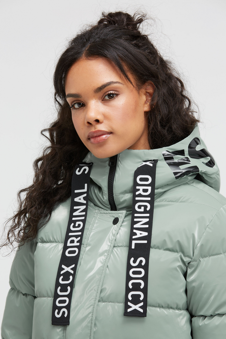 Glänzender Stepp-Parka mit Logo Artworks