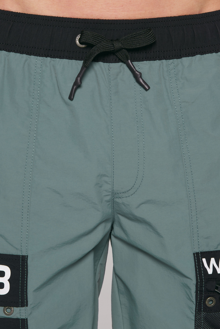 Lange Badeshorts im Cargo-Stil
