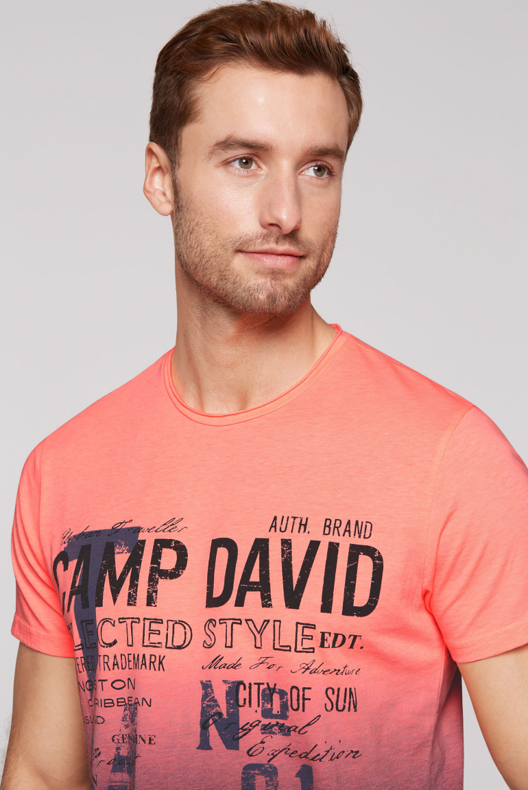 T-Shirt Dip Dye mit Used Print