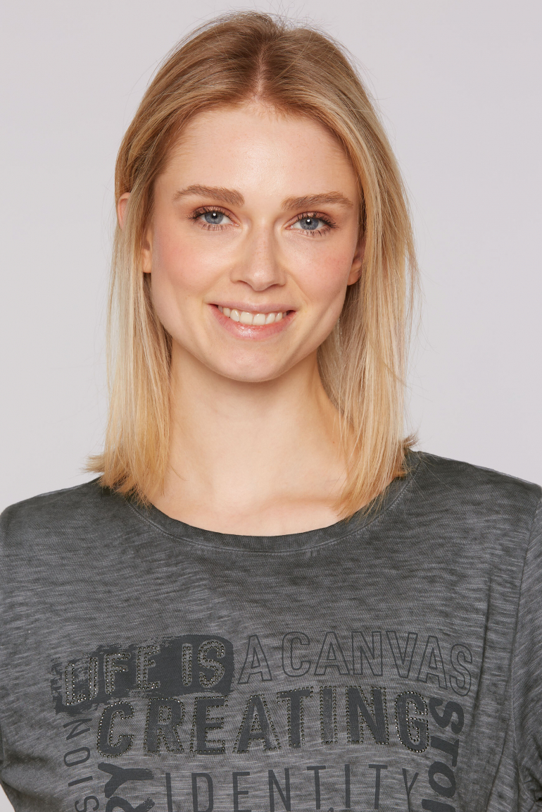 T-Shirt mit Artwork und Elastiksaum