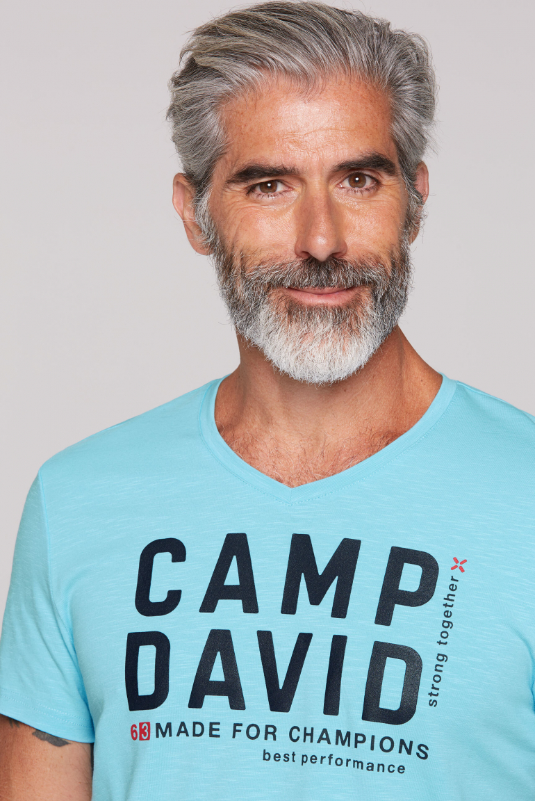 T-Shirt mit V-Neck und Rubber Prints