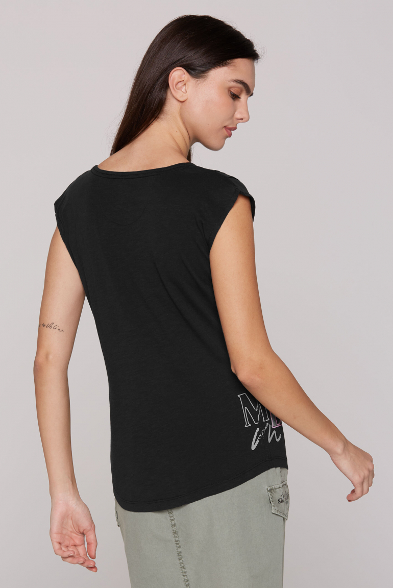 Ärmelloses Shirt mit Cut Out