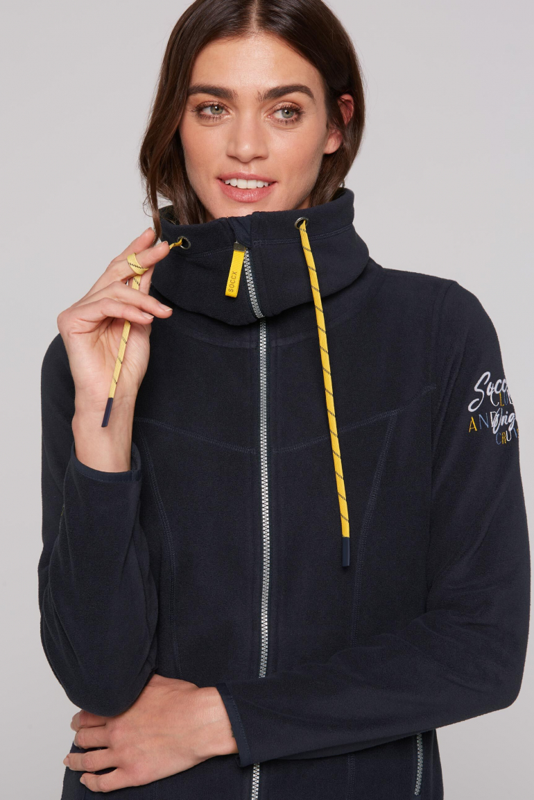 Fleecejacke mit hohem Kragen und Rücken-Print